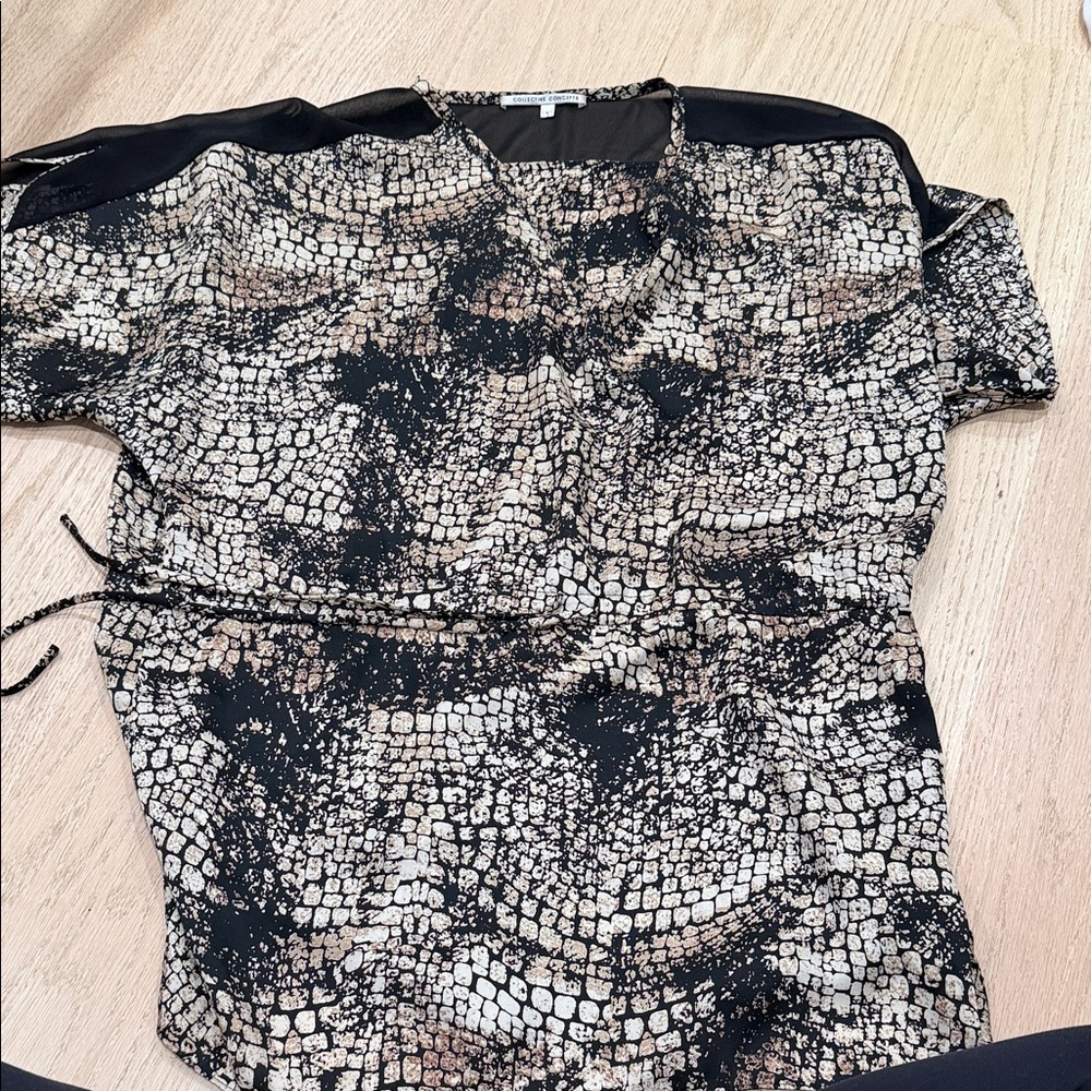 Collective Concepts Black and Tan Blouse